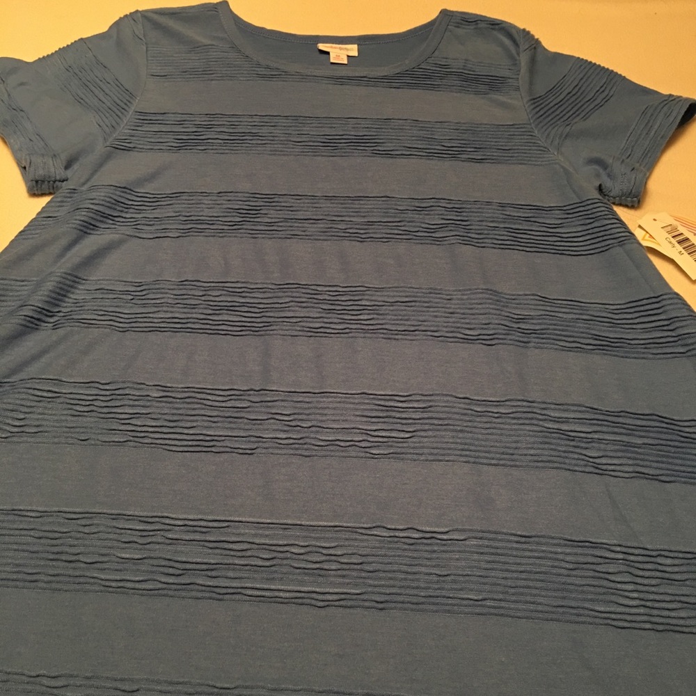 🦄Super Rare Ruffled LuLaRoe Carly 🦄